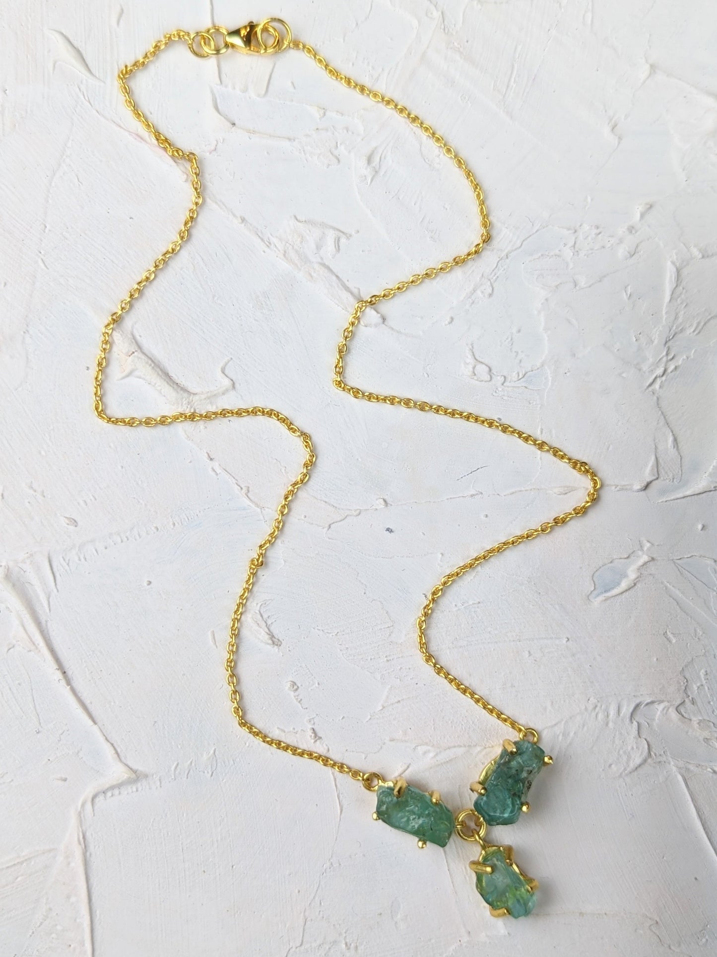 Three-Pronged Raw Apatite Gold Necklace Ash & Rose