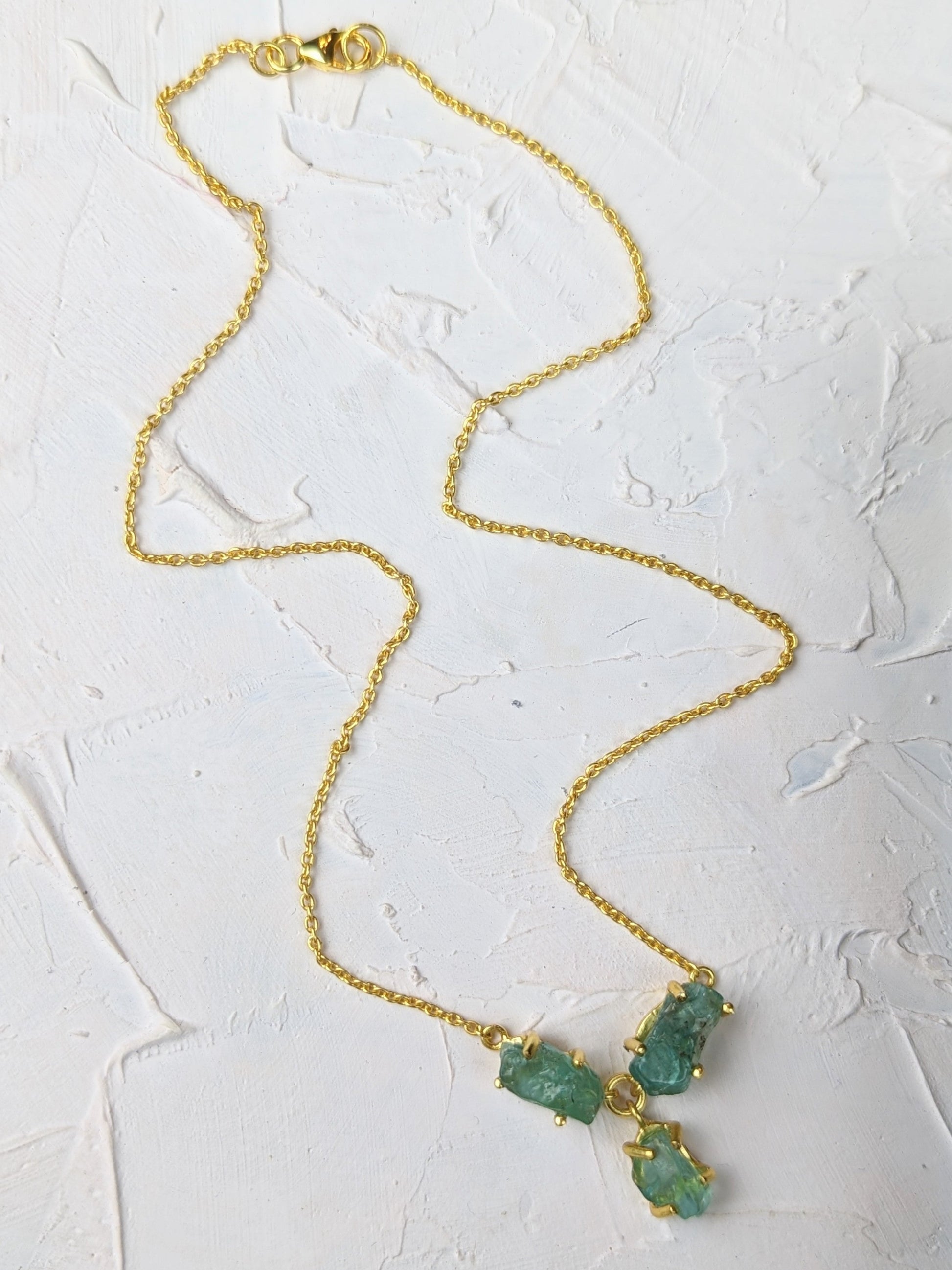 Three-Pronged Raw Apatite Gold Necklace Ash & Rose
